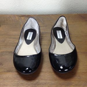 steve madden black patent leather flats